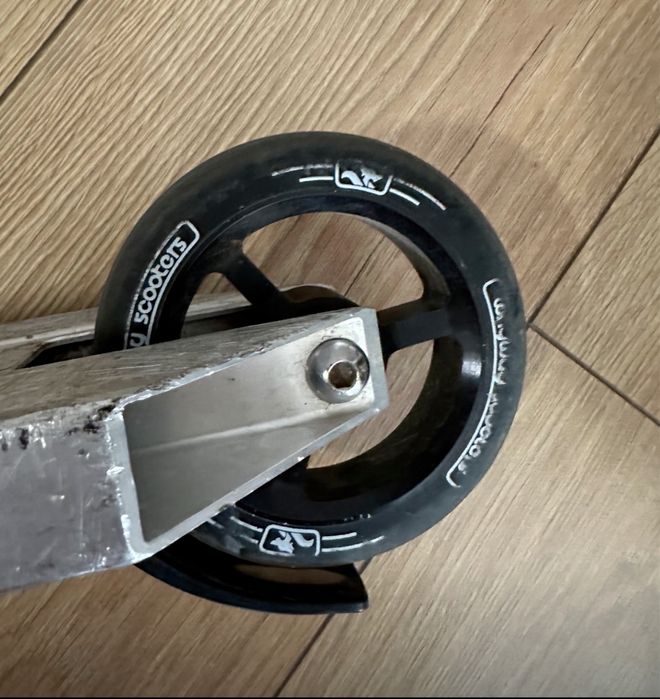 Продам трюковой самокат