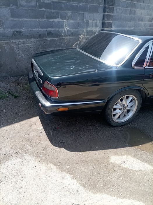 Продам авто ягуар XJ