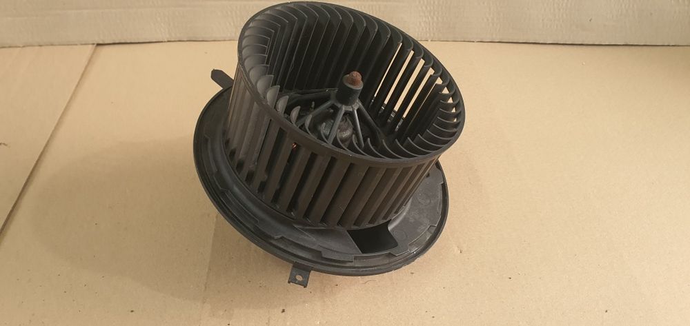 Aeroterma ventilator habitaclu bmw seria 1, 3 x1 e87 e81 e90 e91 e84