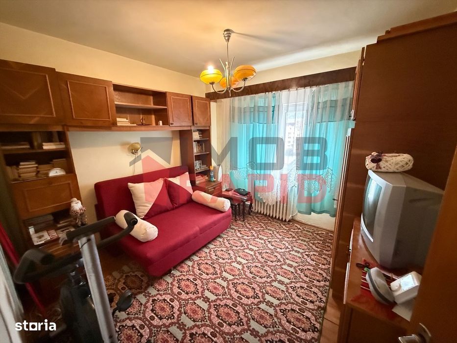 Apartament cu 3 camere, Zona Han