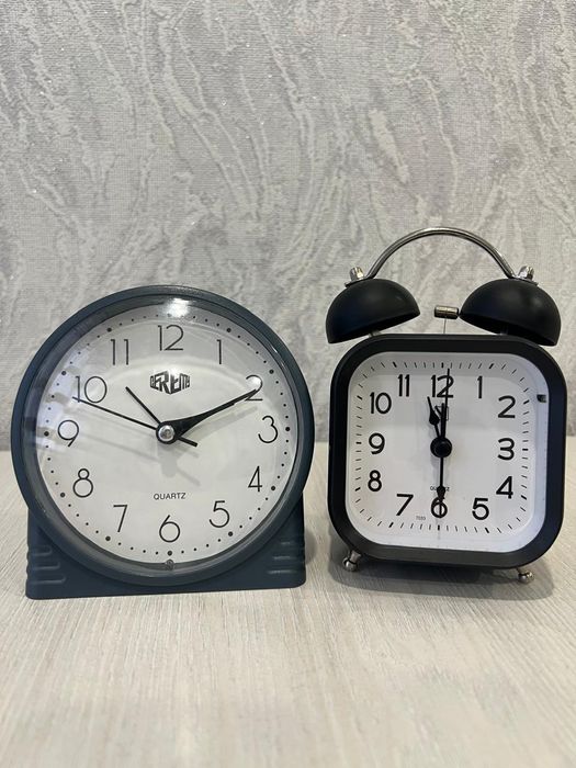 Продам часы настольные