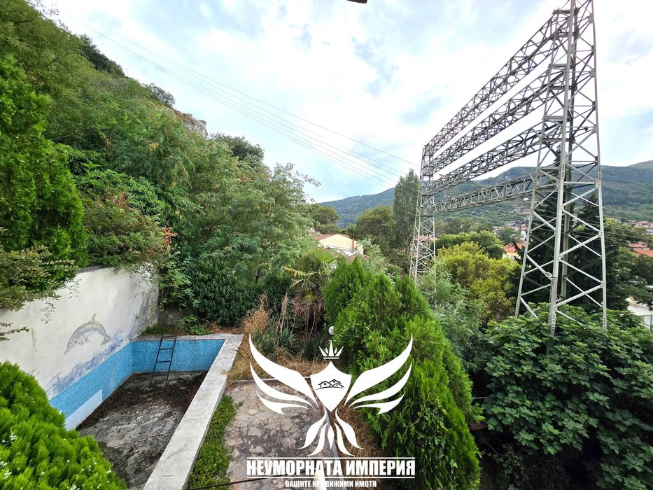 Продава се Къща в Асеновград - 370 кв.м за 1228 €/кв.м - Снимка #8