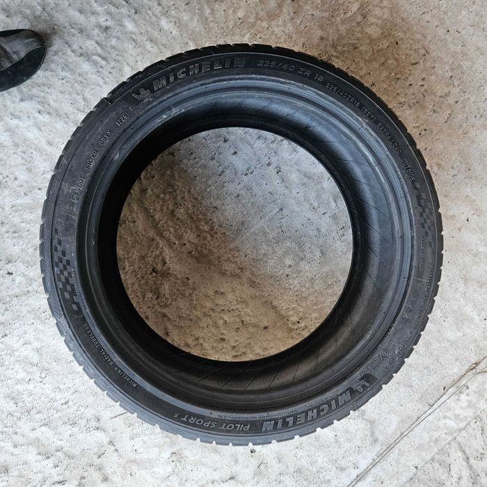 2 Нови летни гуми 225/40ZR18 Michelin Pilot Sport 5 XL 92Y с борд