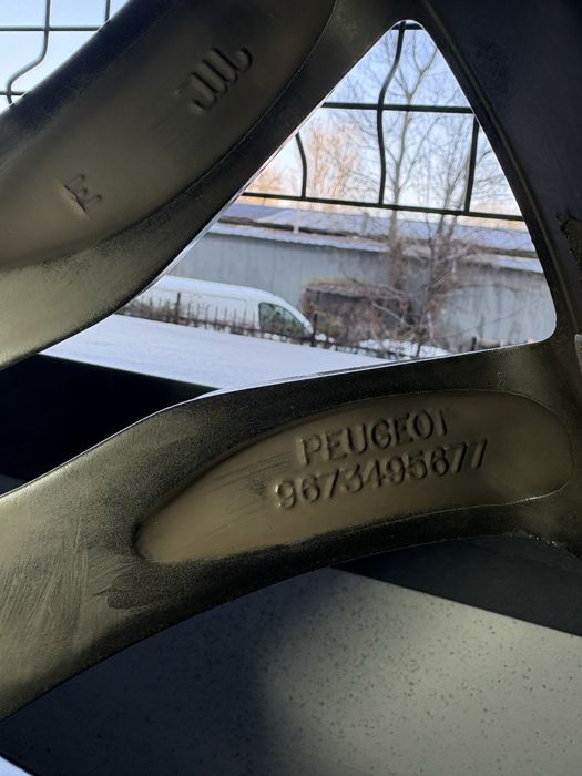 19 цола 5х108мм Пежо, Peugeot-508/3008/5008 245/40/R19 DOT 2024