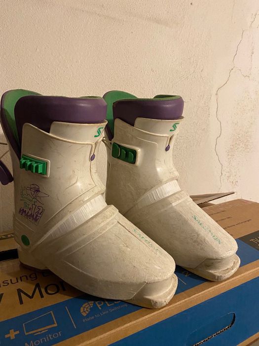 Ски и сноуборд обувки за деца