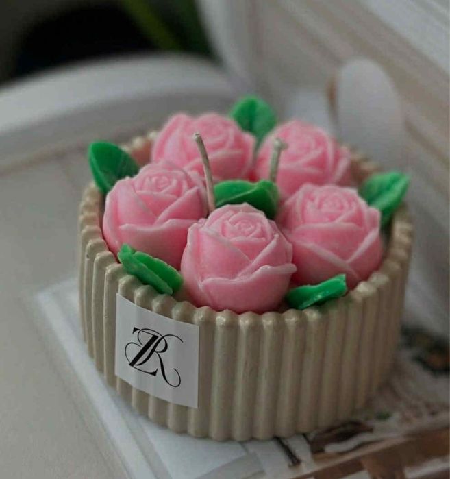 Букети , форми и чаши от свещи. Подарък за всеки повод