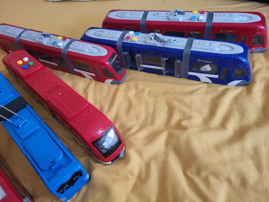 Vand jucarii trevave.