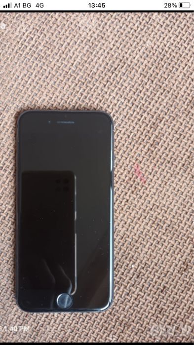 iphone 8 64 гб като нов !