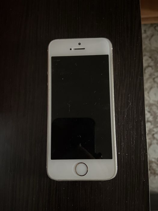 айфон 5с б/у рабочий