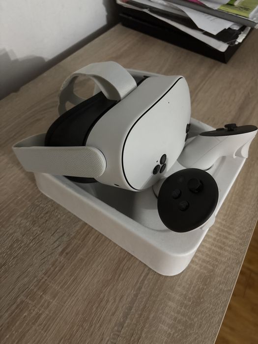 Meta Quest 3S 128GB – ca nou – garanție 2 ani – folosit ~aprox 10 ore