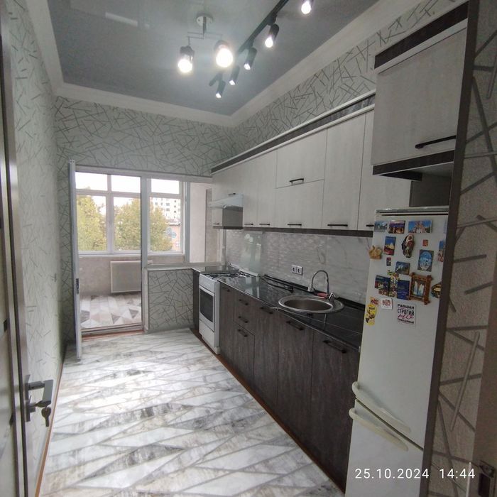 Срочно Аренда Новостройка 3 комнаты 4 этаж Беруни ор-р: Киви магазин