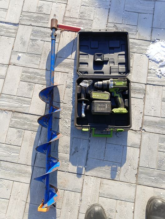 Продам: шуруповерт, ледобур