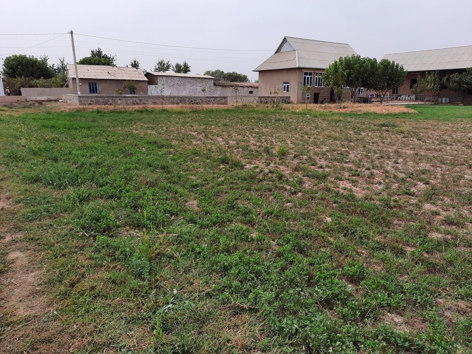 18 сотих ер участка сотилади