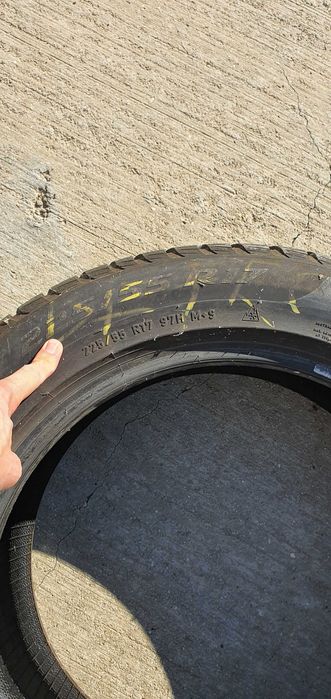 Anvelope iarna 225/55/17 97H M+S BMW