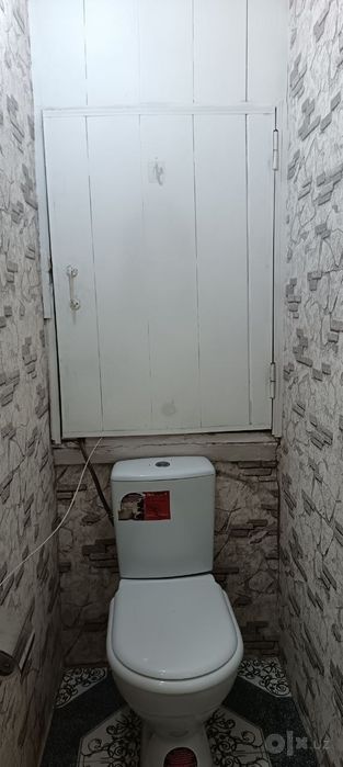 Продаётся 2 комнатная Массив Феруза