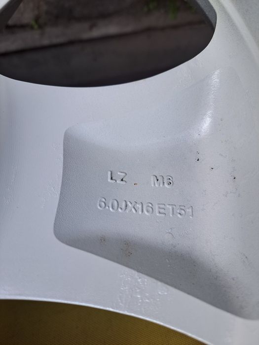 16" оригинални джанти за КИА, Хюндай 16 5 114.3 всесезонни гуми 205 55