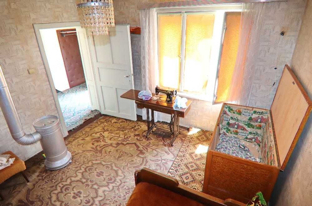 Продава се Къща в с. Овча могила, Област Велико Търново - 200 кв.м за 77 €/кв.м - Снимка #2