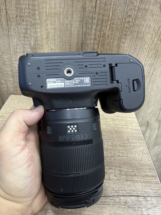 Canon 90D 18-135mm nano USM