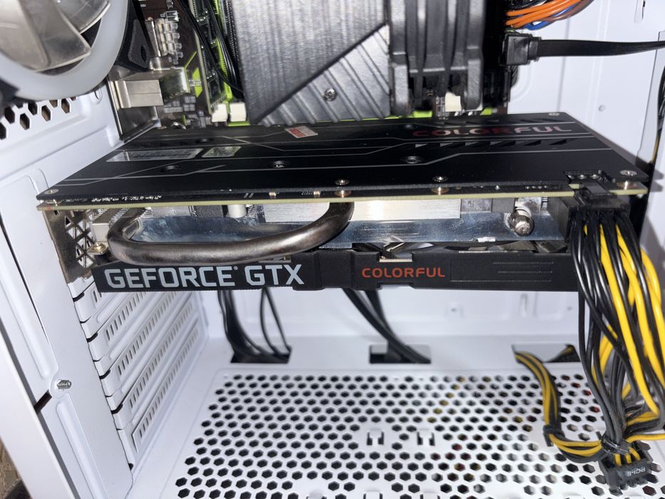 Продам видеокарту gtx 1660ti