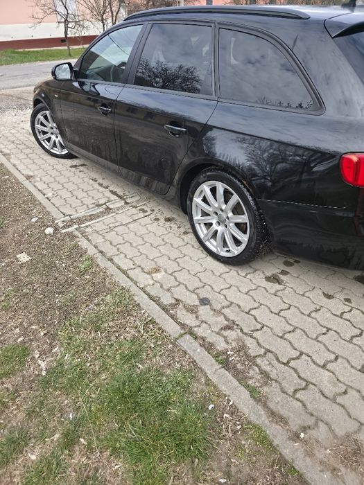 Vând Audi A4 B8 S-line