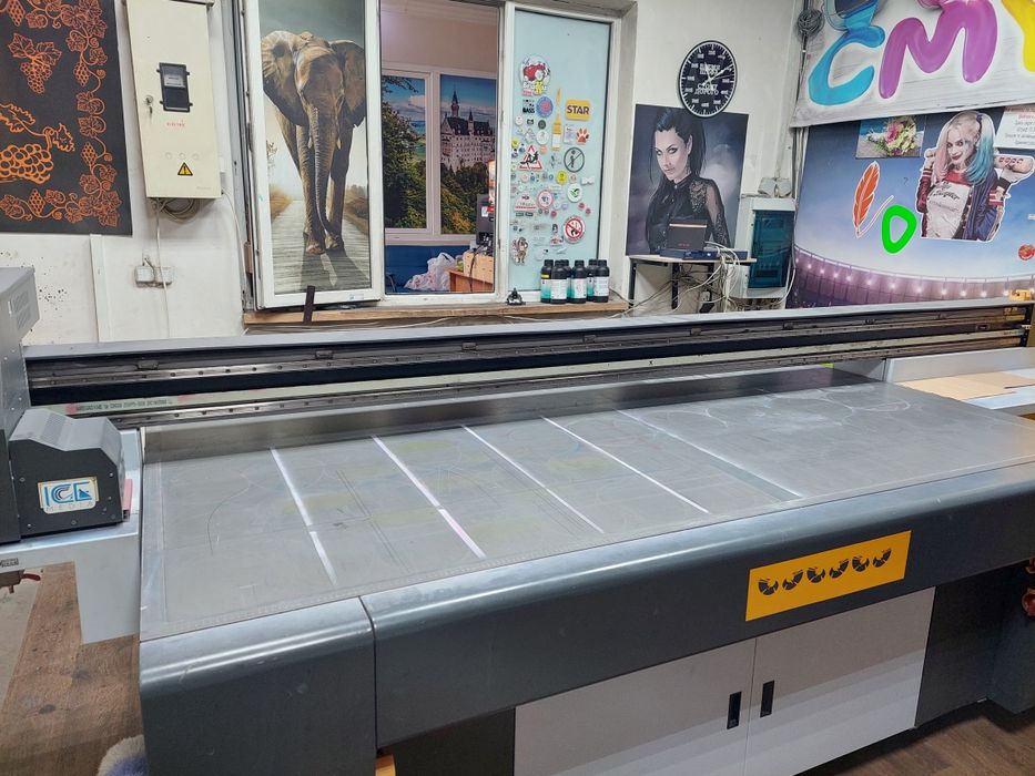 Печать на планшетном УФ(UV) принтере.