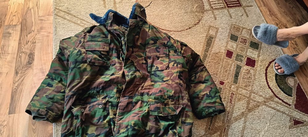 Продам зимнюю куртку