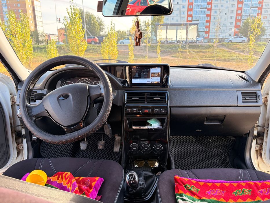 Продам приора хорошем сост  с кандерам