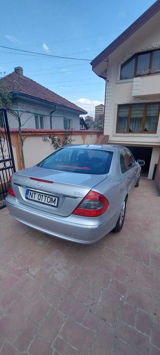 Mercedes-Benz Clasa E - limuzină
