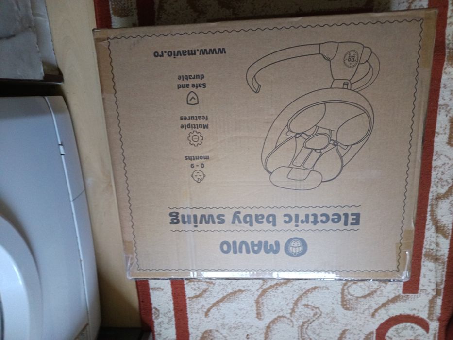 Vând balansoar electronic pentru bebeluși
