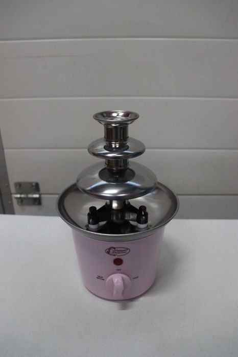 Шоколадов фонтан Bestron, 3 нива розов, 15,5x15,5x24,5см 60W