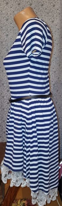 Продаются шикарные платья.