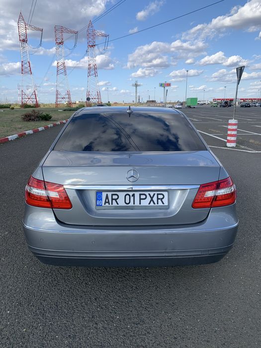 MERCEDES-BENZ E-Class 2011 — imagine 4