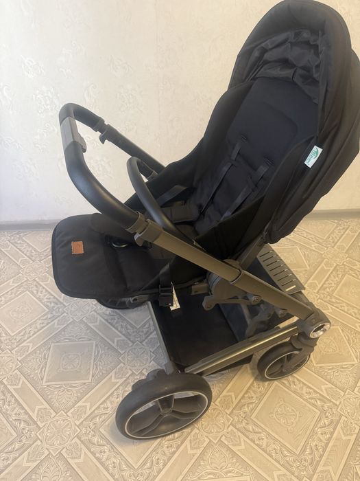 Продам детскую коляску-трансформер!