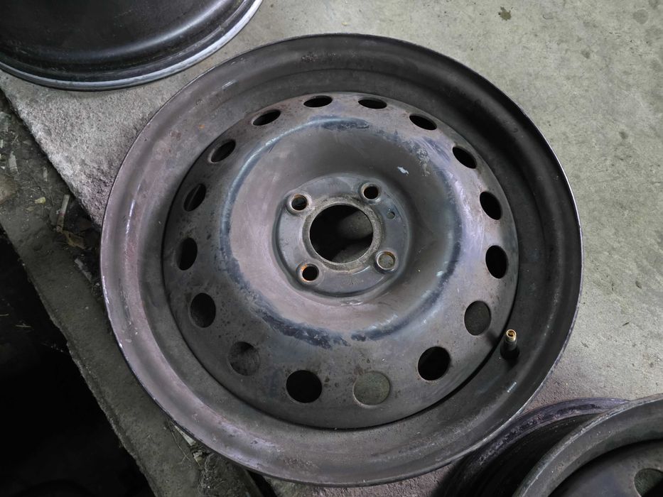 Железни джанти 15 - Nissan Micra