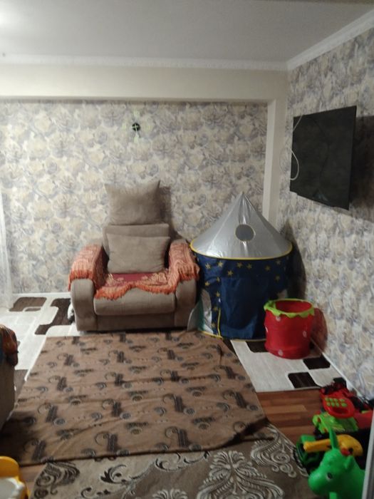 меняю 2 х на 3х комнатную