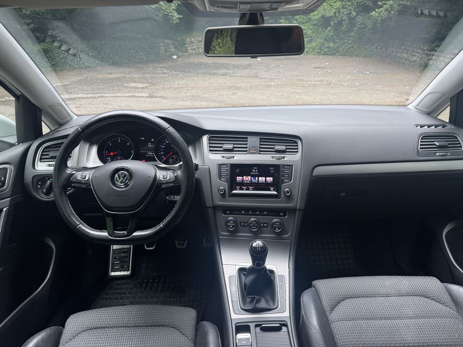 VOLKSWAGEN Golf 2014 — imagine 3