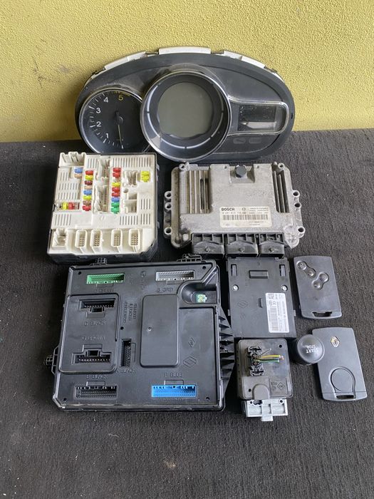 Kit Pornire Renault Megane 3 1.9 euro 5 Pret 1000 lei