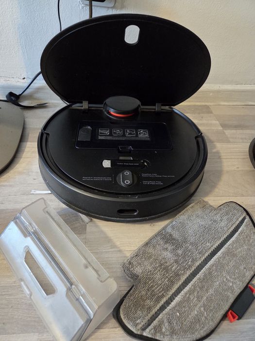 Робот пылесос с мокрой уборкой Mi Robot Mop P