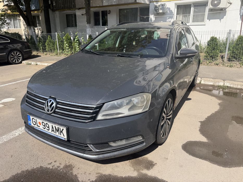 VOLKSWAGEN Passat