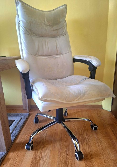 Scaun de birou ergonomic, Alb – Necesită husă / Recondiționare (Preț redus)