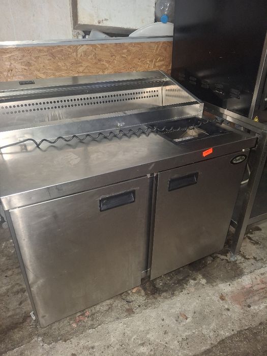 Хладилна маса за пица FOSTER  с вграден салат бар