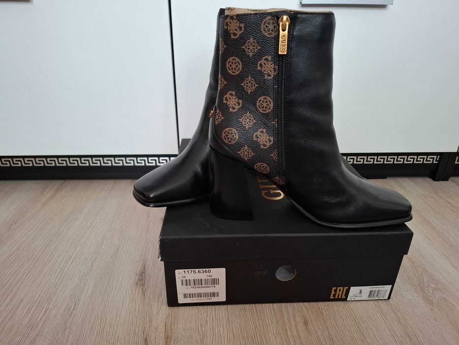 Дамски боти guess