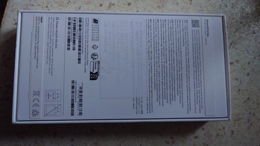 Cutie Iphone 16 Pro Max