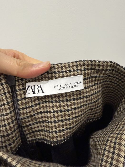 Юбка от бренда Zara