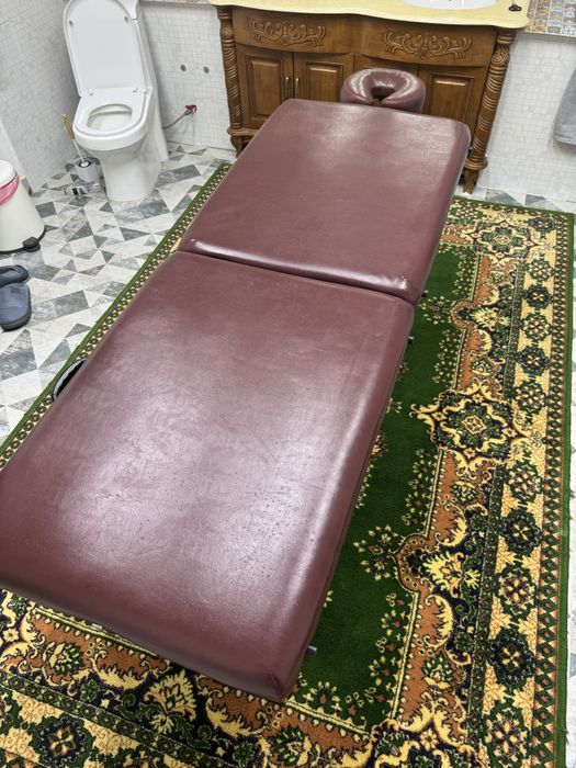 Продам Массажную кушетку