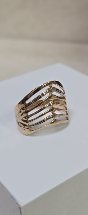 Кольцо золотое за грамм 44000