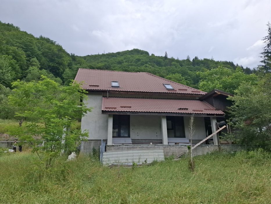 Casa de vacanta rastolita