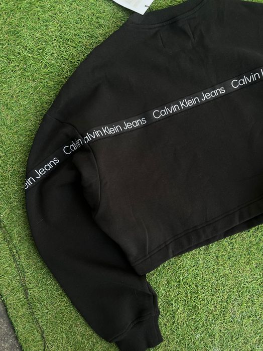 Дамска блузка : CALVIN KLEIN JEANS Cropped Sweatshirt M