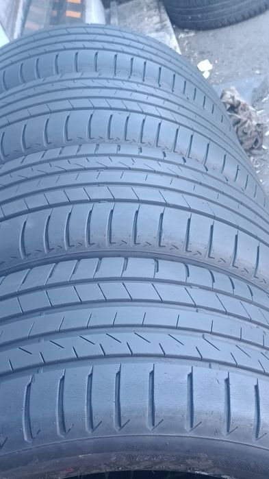 285/40/21 Bridgestone