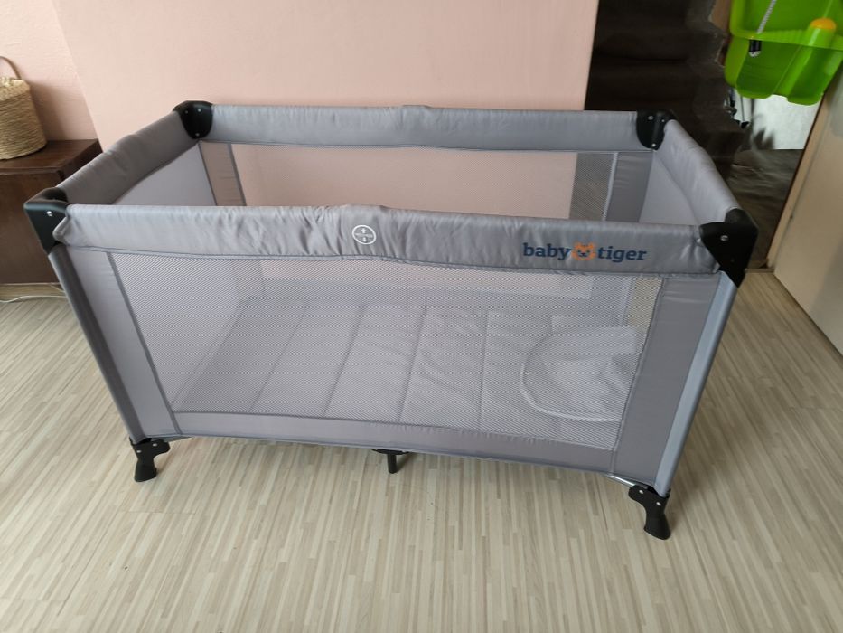 Бебешка кошара на едно ниво